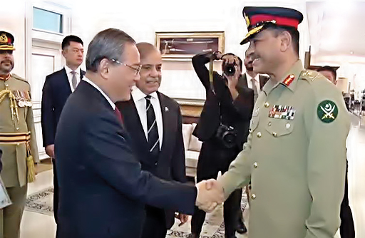 Army Chief General Asim Munir Meets Chinese Prime Minister Li Qiang