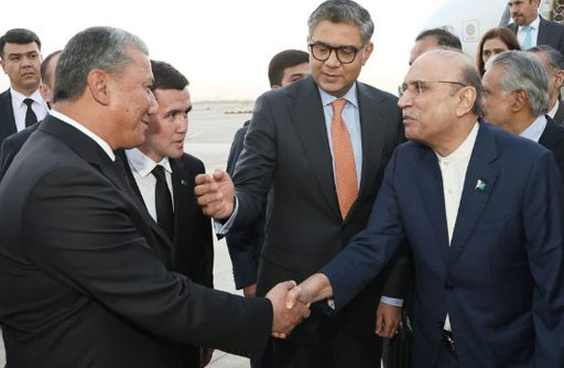 Zardari Emphasizes Strengthening Ties in Meeting with Turkmen President